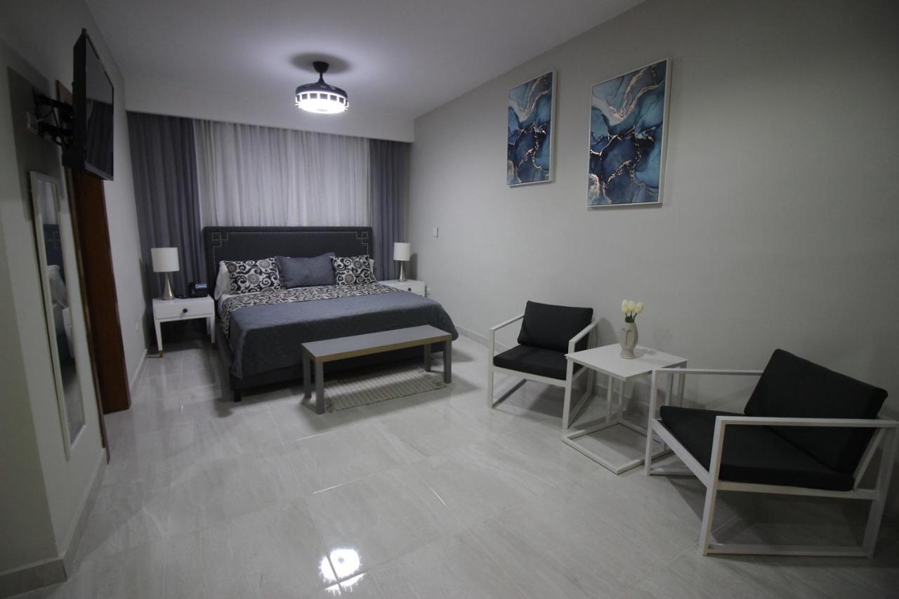 Hotel Monarca Higüey Extérieur photo